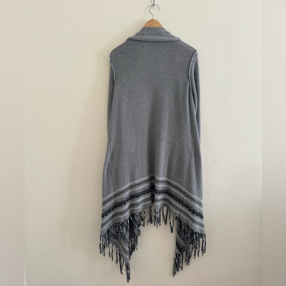 ❌Cabi Cardigan Style 974 Open Front Fringe Hem Size Small - Picture 3 of 5